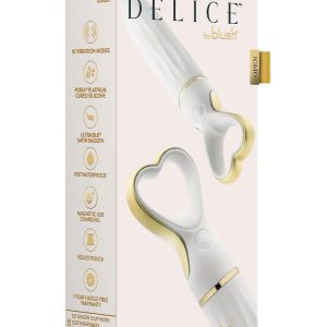 DELICE HEARTTHROB WHITE BOUQUET